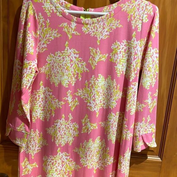 Crown & Ivy Pink Breezy Seaside Coral Print Small - Picture 1 of 9